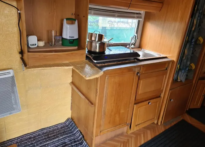 Grande Caravane Confortable 2 Places 에이진느